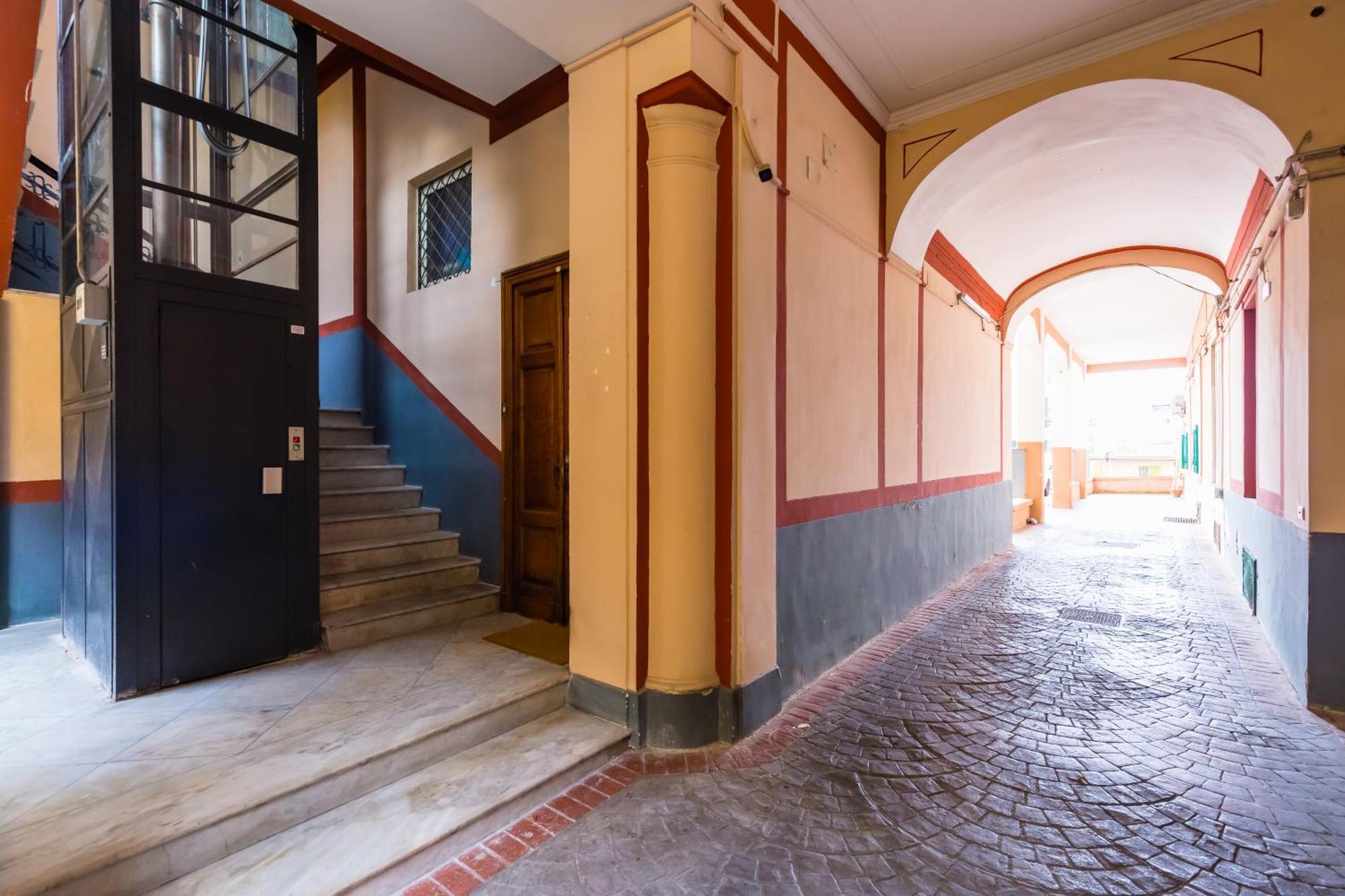 B&B Civico 33 Naples Exterior photo